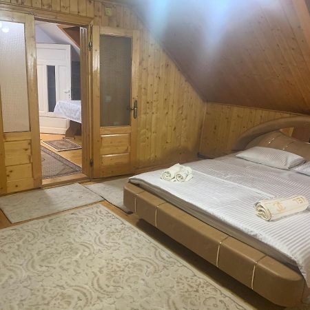 Rustic Apartament Moisei Exterior photo